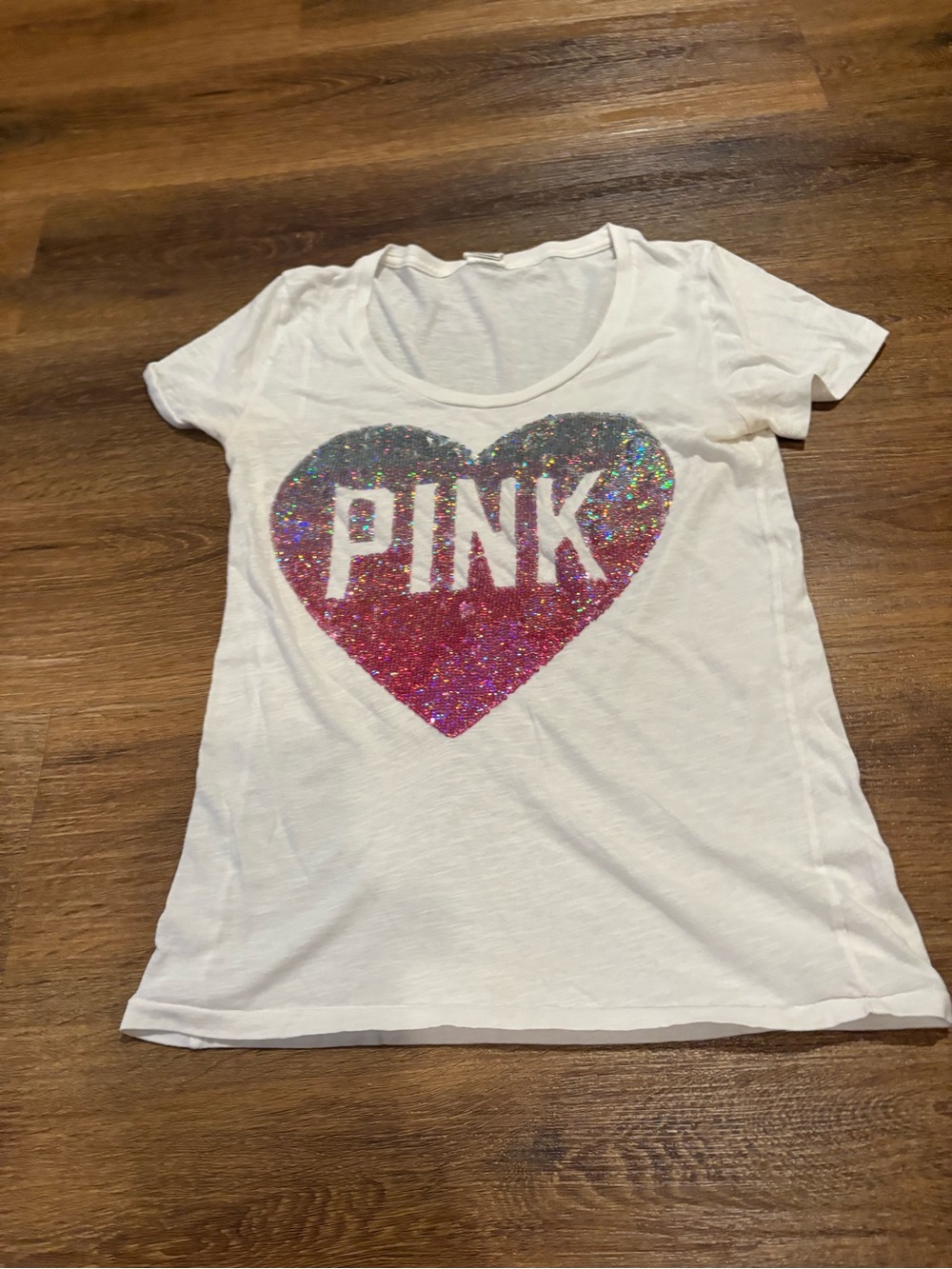 💖 VICTORIA’S SECRET PINK SPARKLY HEART TEE 💖